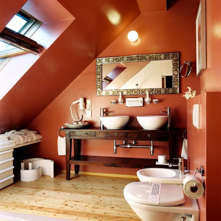 Relais & Chateaux Taubenkobel Schuetzen am Gebirge Room photo